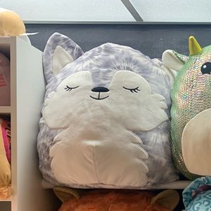 Husky 16” Squishmallow
